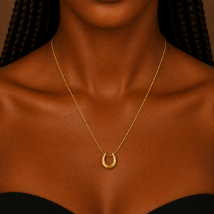minimalist gold horseshoe necklace