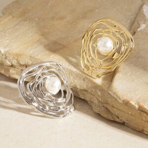 R042- (D) Brass