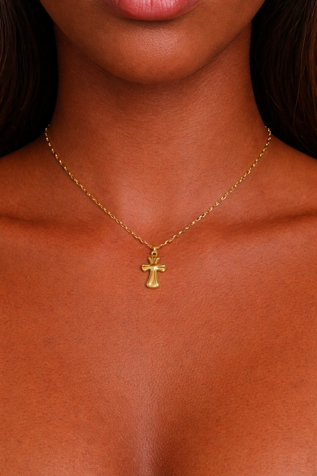 Gold cross pendant necklace